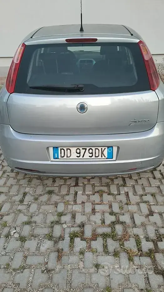 Usata Fiat Grande Punto 65 CV (47 kW) 2007 Grigio Utilitaria