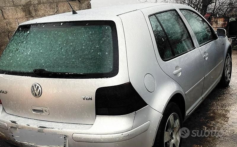Usata VW Golf 110 CV (80 kW) 1999 Grigio Berlina