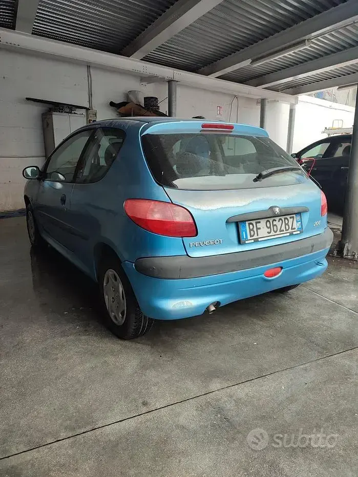 Usata Peugeot 206 60 CV (44 kW) 1999 Bluazzurro Utilitaria