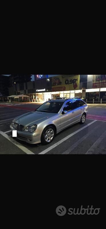 Usata Mercedes C220 150 CV (110 kW) 2006 Grigio Station wagon
