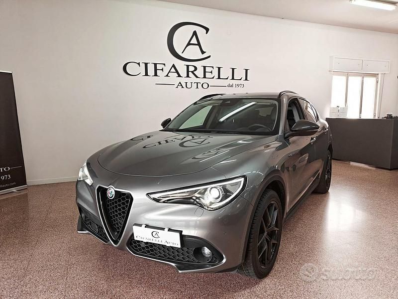 Usata Alfa Romeo Stelvio Tech Edition 190 CV (139 kW) 2019 Grigio SUV