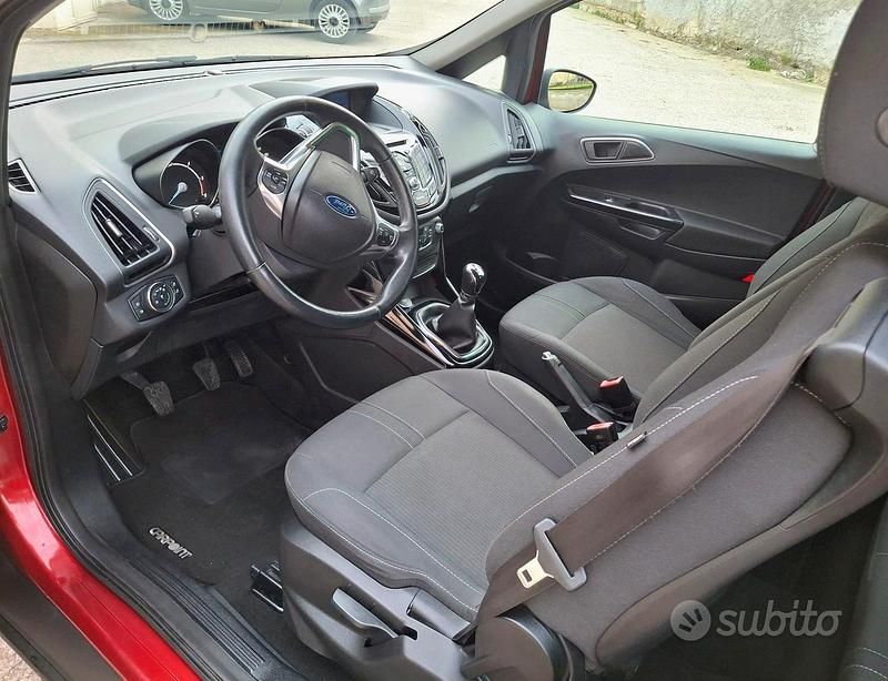 Usata Ford B-MAX Titanium 75 CV (55 kW) 2018 Rosso Monovolume