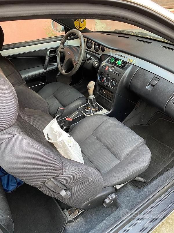 Usata Fiat Coupé 131 CV (96 kW) 1999 Grigio Coupé
