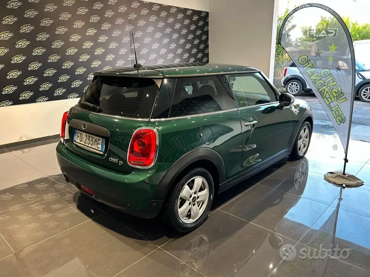 Usata Mini One D Hype 95 CV (69 kW) 2016 Verde Utilitaria