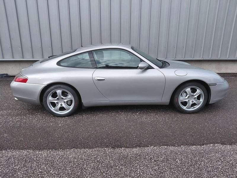 Usata Porsche 996 300 CV (220 kW) 2000 Argento Coupé