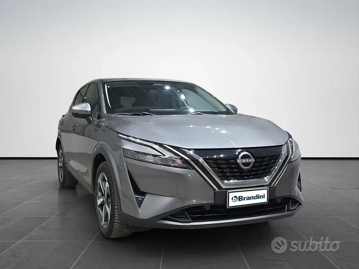 Usata Nissan Qashqai N-Connecta 158 CV (116 kW) 2023 Grigio piombo SUV