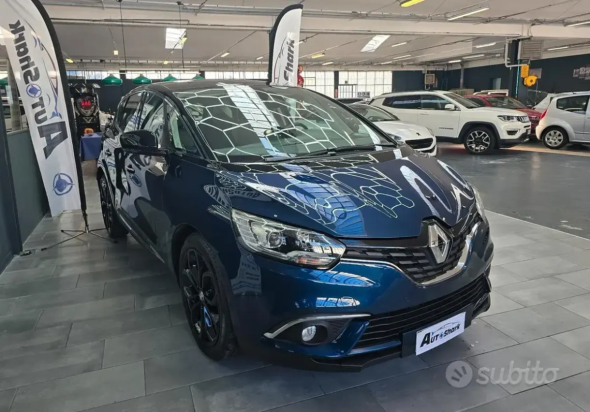 Usata Renault Scénic 110 CV (80 kW) 2018 Bluazzurro Monovolume