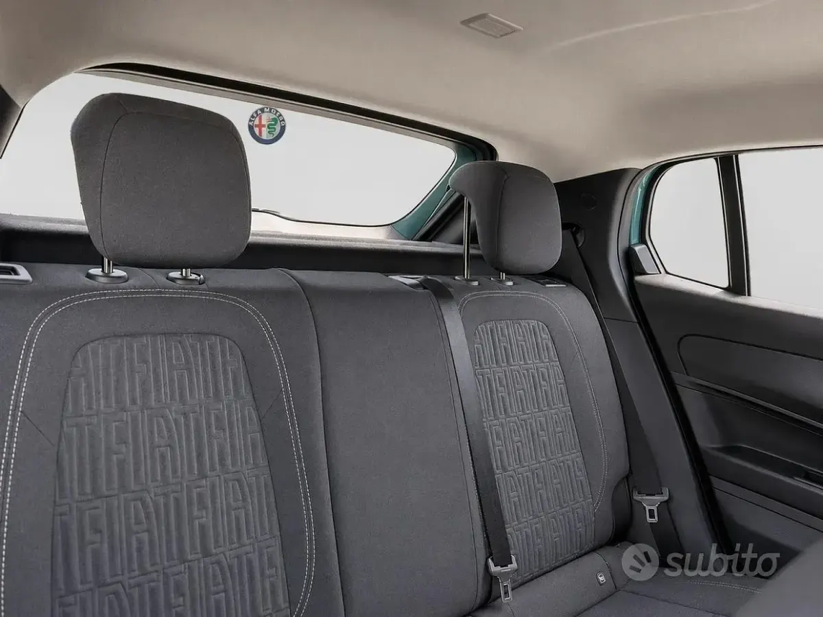 Usata Fiat 600 Pop 145 CV (106 kW) 2025 Verde SUV