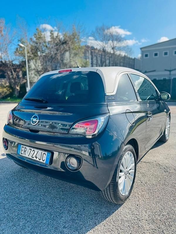 Usata Opel Adam 87 CV (63 kW) 2015 Nero Utilitaria