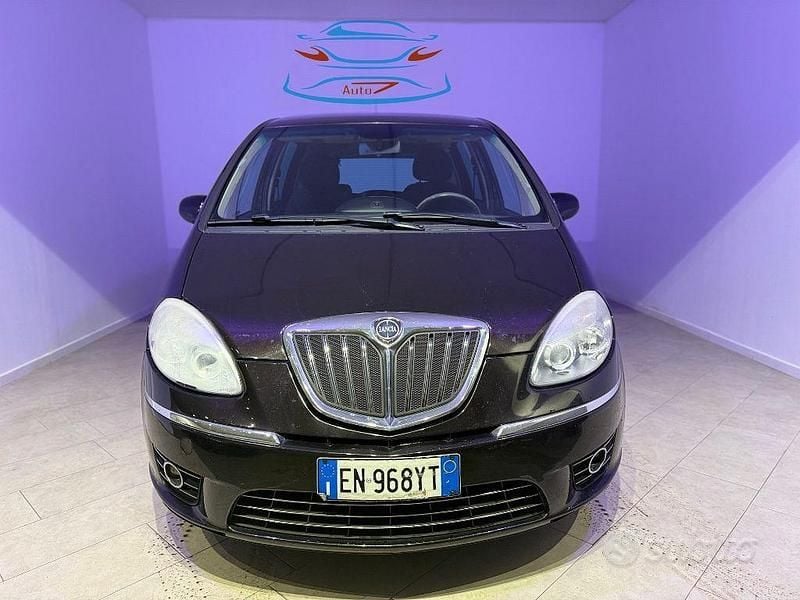 Usata Lancia Musa 95 CV (69 kW) 2012 Nero Monovolume