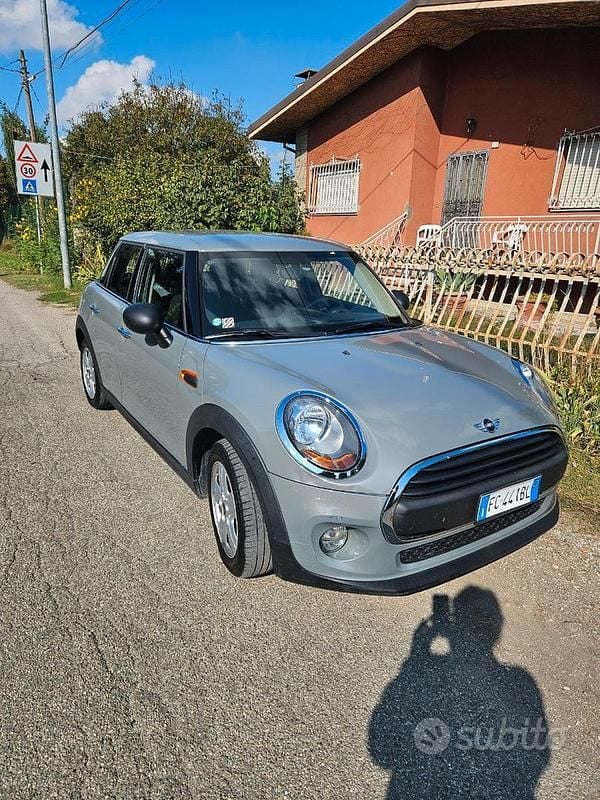 Usata Mini ONE Hype 102 CV (75 kW) 2015 Grigio Utilitaria