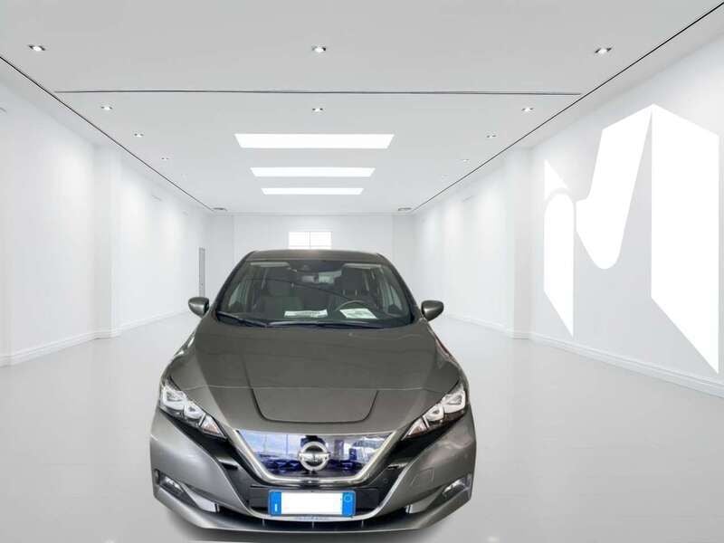 Usata Nissan Leaf N-Connecta 89 kW (122 CV) 2021 Grigio Utilitaria