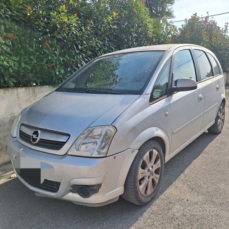 Usata Opel Meriva Cosmo 90 CV (66 kW) 2008 Grigio Monovolume