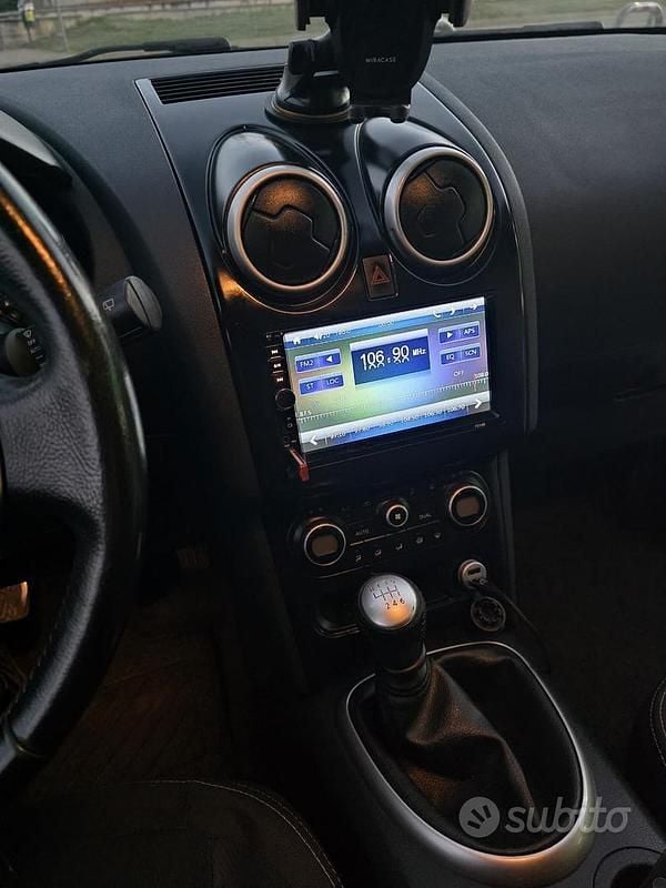 Usata Nissan Qashqai 106 CV (77 kW) 2011 Grigio SUV