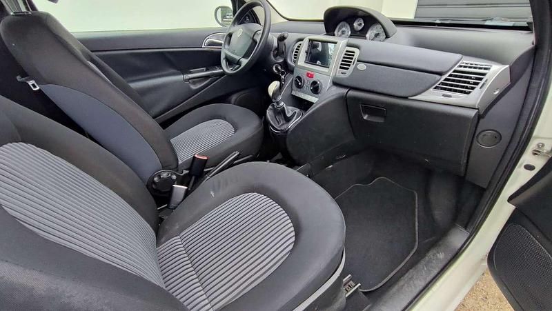 Usata Lancia Ypsilon 60 CV (44 kW) 2008 Bianco Utilitaria