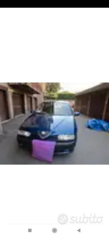 Usata Alfa Romeo 2000 Quadrifoglio 156 CV (114 kW) 1997 Blu Berlina