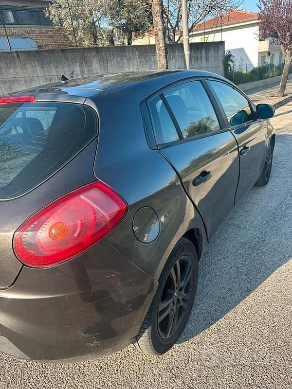 Usata Fiat Bravo Active 120 CV (88 kW) 2007 Grigio Utilitaria