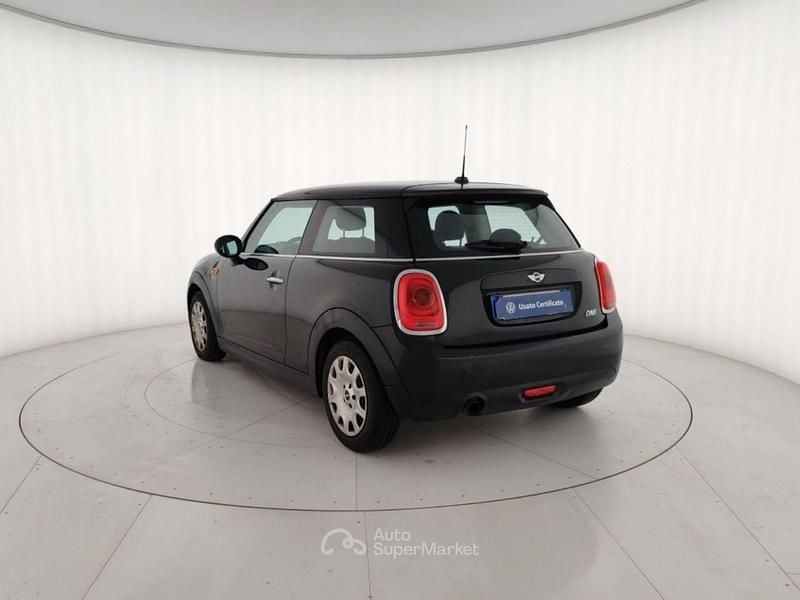 Usata Mini ONE 75 CV (55 kW) 2016 Nero Utilitaria