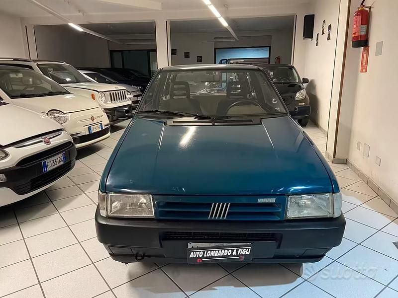 Usata Fiat Uno 45 CV (33 kW) 1990 Blu Utilitaria