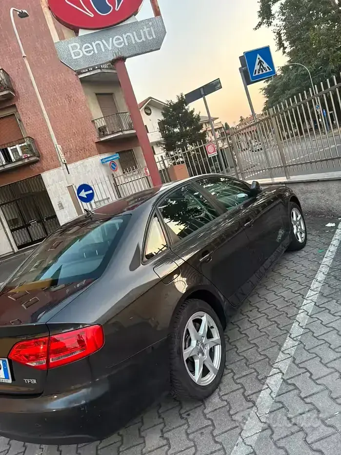 Usata Audi A4 Ambiente 120 CV (88 kW) 2010 Grigio Berlina