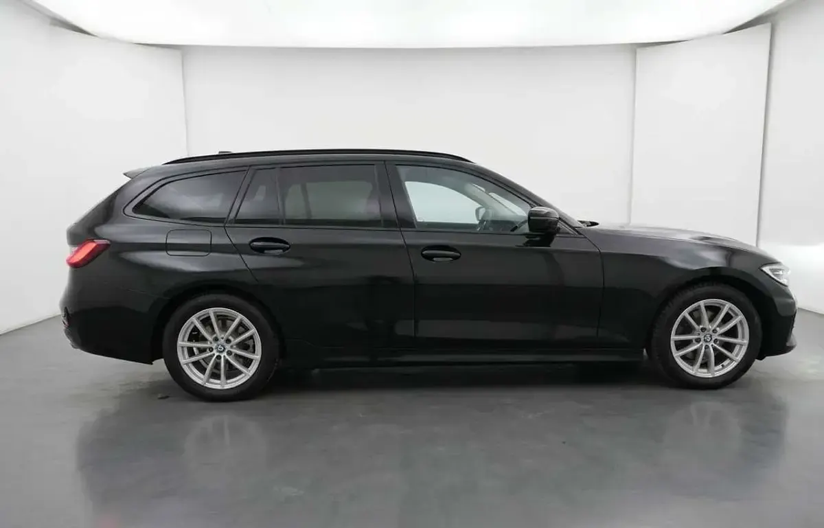 Usata BMW 320 Advantage 190 CV (139 kW) 2022 Nero Station wagon