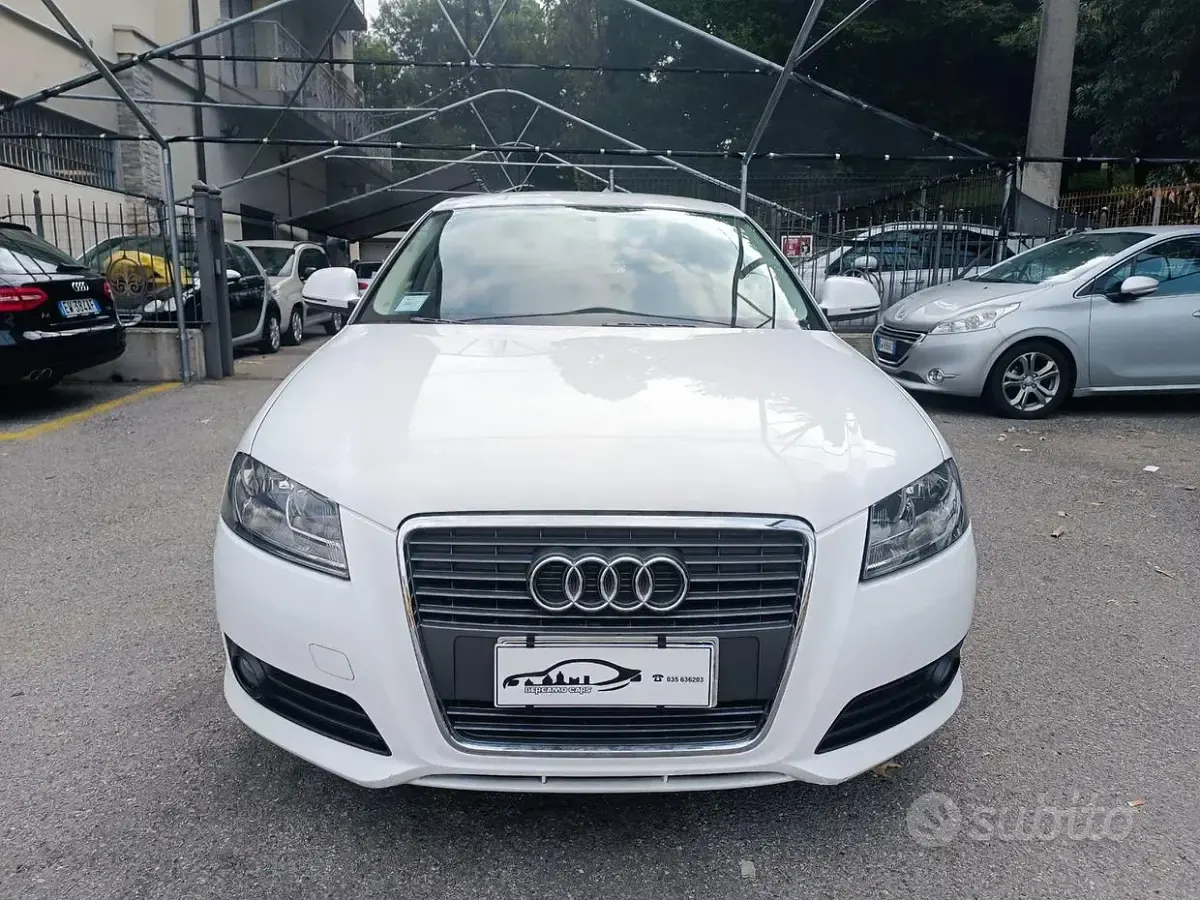 Usata Audi A3 Sportback Ambition 140 CV (102 kW) 2009 Bianco Utilitaria