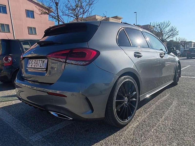 Usata Mercedes A250 224 CV (164 kW) 2018 Grigio Berlina