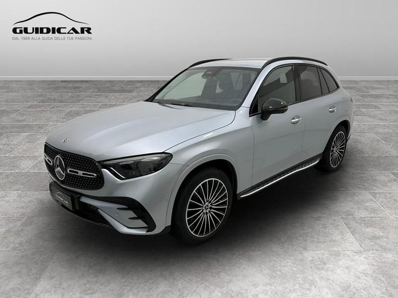 Nuova Mercedes GLC300 AMG Line Premium 197 CV (144 kW) 2026 Argento SUV