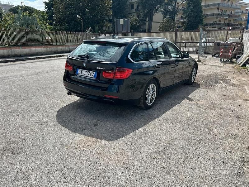 Usata BMW 318 143 CV (105 kW) 2014 Nero Station wagon
