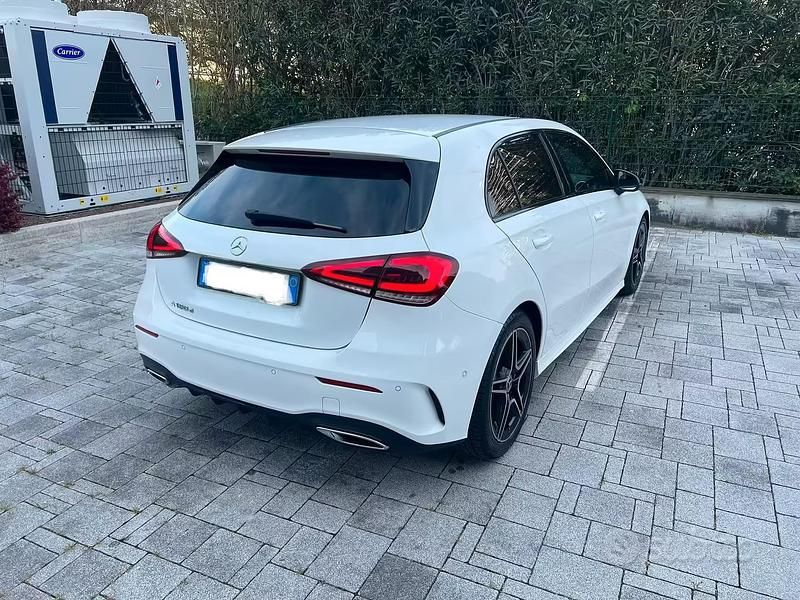Usata Mercedes A180 Premium 136 CV (100 kW) 2022 Bianco Berlina