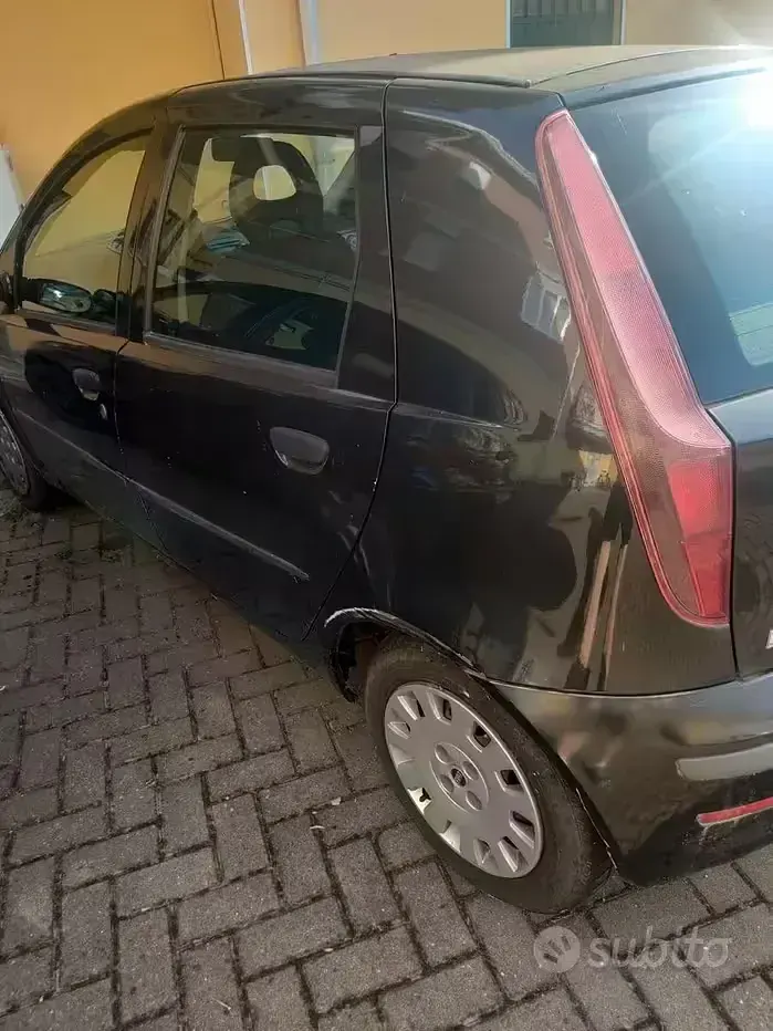 Usata Fiat Punto 2005 Nero Utilitaria