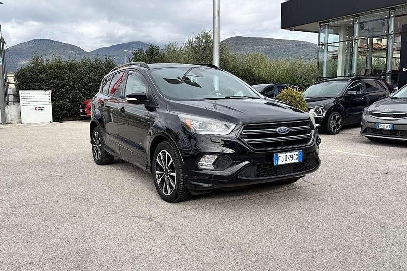 Usata Ford Kuga Business Edition 150 CV (110 kW) 2017 Nero SUV