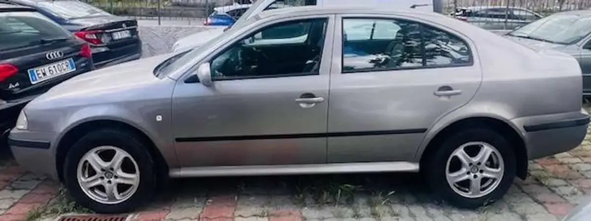 Usata Skoda Octavia 101 CV (74 kW) 2007 Grigio Berlina
