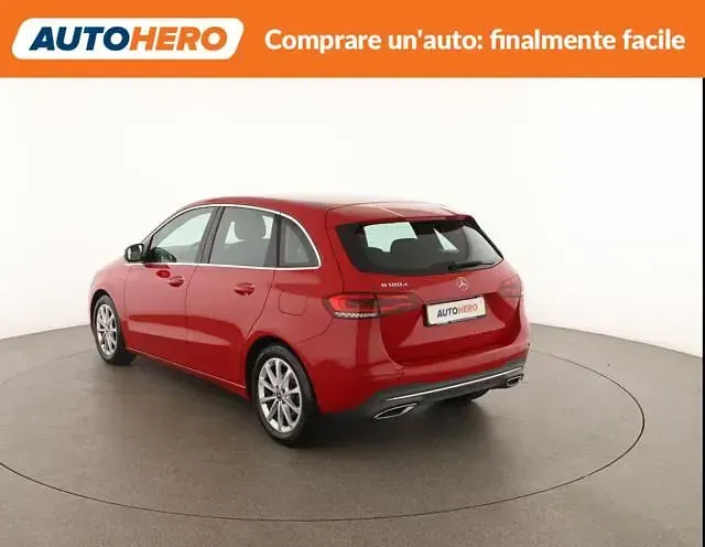 Usata Mercedes B180 Premium 116 CV (85 kW) 2019 Rosso Utilitaria