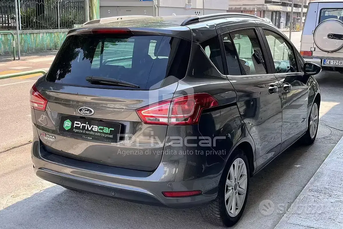 Usata Ford B-MAX Titanium 95 CV (69 kW) 2016 Grigio Monovolume
