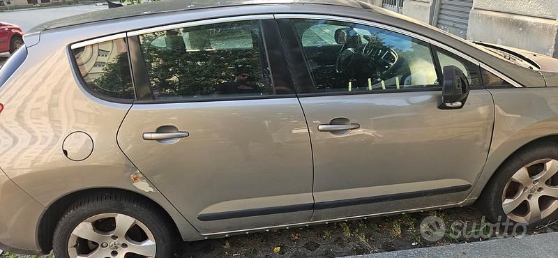 Usata Peugeot 3008 110 CV (80 kW) 2010 Marrone Monovolume