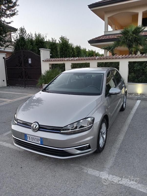 Usata VW Golf VII 130 CV (95 kW) 2019 Grigio Berlina