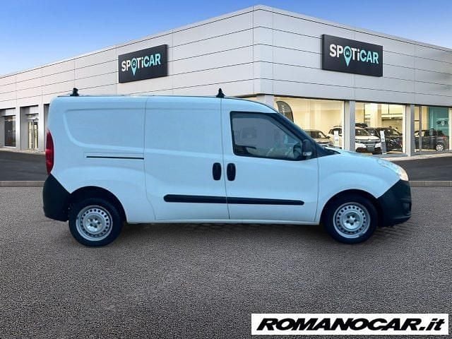 Usata Opel Combo 105 CV (77 kW) 2018 Bianco Monovolume