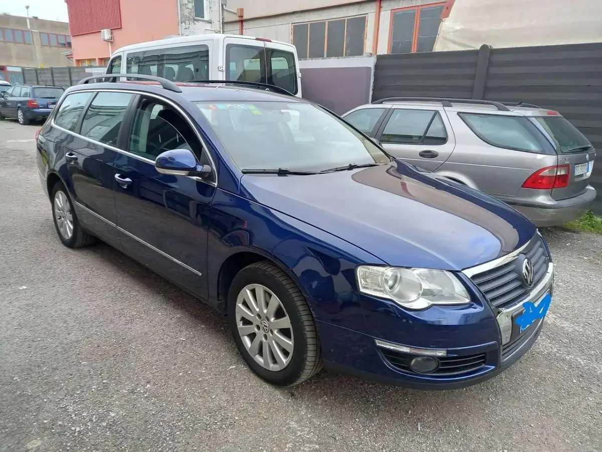 Usata VW Passat Comfortline 150 CV (110 kW) 2010 Blu/azzurro Station wagon