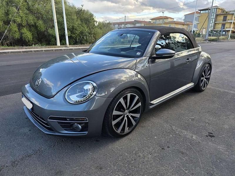 Usata VW Beetle Cabriolet Sportline 160 CV (117 kW) 2014 Cabrio