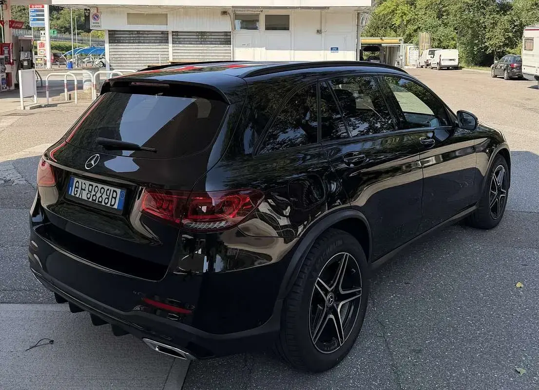 Usata Mercedes GLC300 AMG line 245 CV (180 kW) 2020 SUV