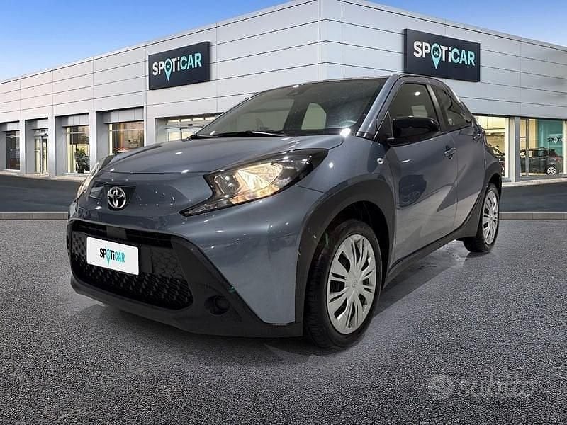 Usata Toyota Aygo X Active 72 CV (52 kW) 2025 Bianco SUV