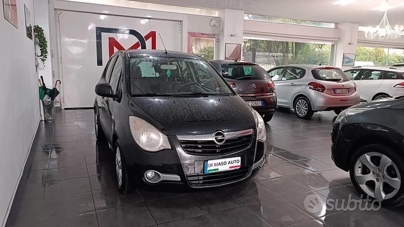 Usata Opel Agila Enjoy 86 CV (63 kW) 2011 Nero Utilitaria