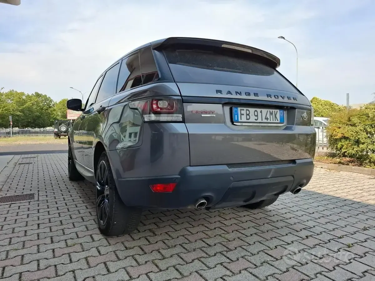 Usata Land Rover Range Rover Sport HSE Dynamic 249 CV (183 kW) 2016 Grigio SUV