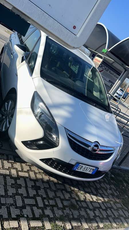 Usato 2014 Opel Zafira Tourer 1.6 CNG_Hybrid 150 CV (8.500 €)