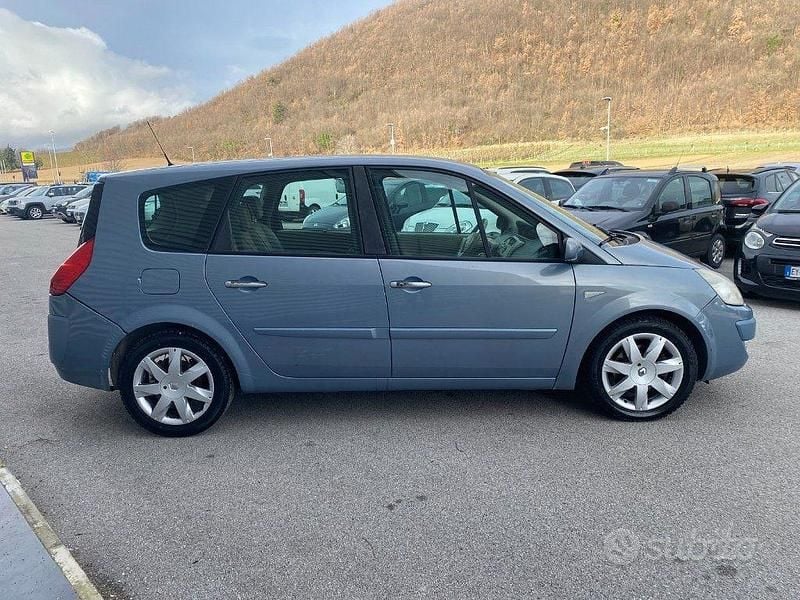 Usata Renault Grand Scénic II Luxe 131 CV (96 kW) 2007 Azzurro Monovolume