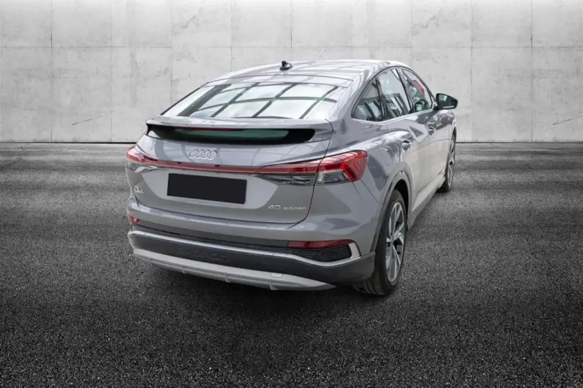 Usata Audi Q4 e-tron 69 kW (95 CV) 2022 Grigio SUV