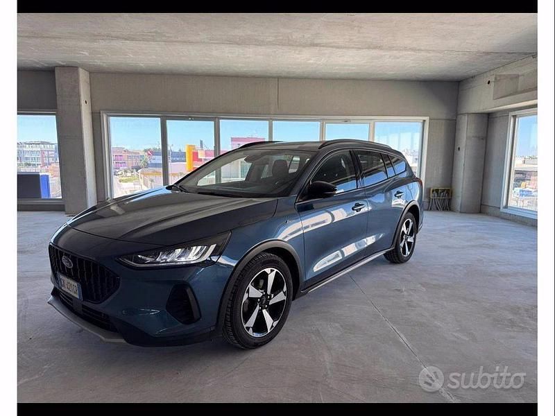 Usata Ford Focus Active 125 CV (91 kW) 2023 Desert island blue Station wagon