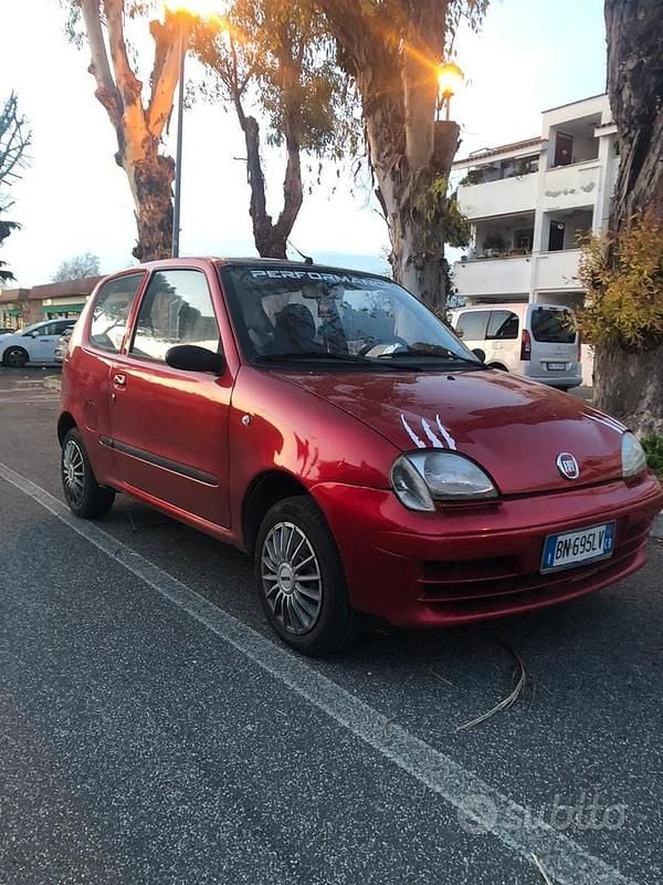 Usata Fiat 600 2000 Rosso Berlina