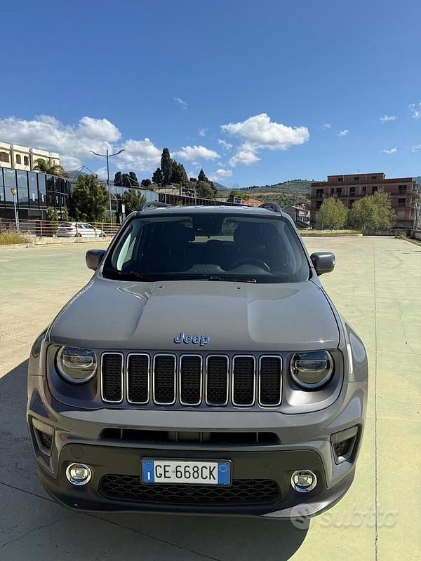 Usata Jeep Renegade Limited 130 CV (95 kW) 2021 Grigio SUV